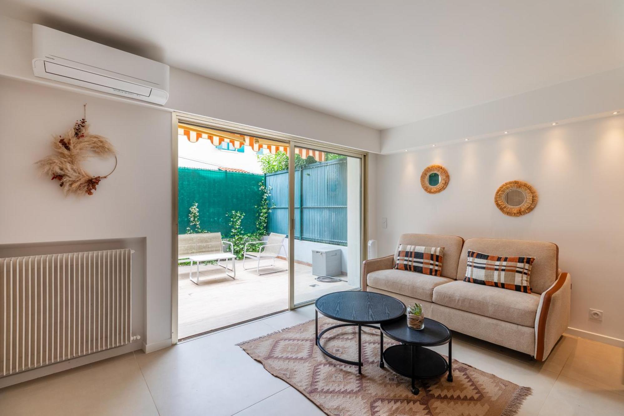 Evasion Boheme - Studio Avec Terrasse Au Coeur De Cannes Exterior photo